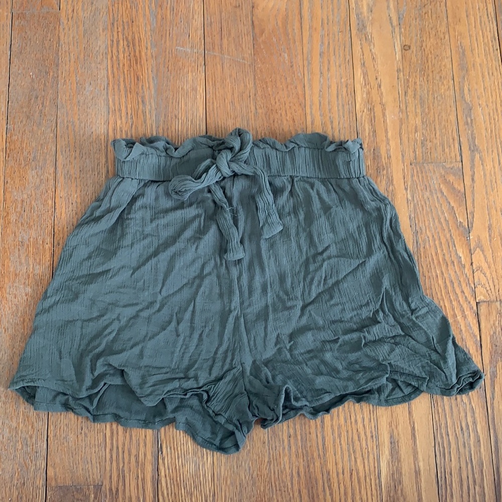 Juniors flowy shorts